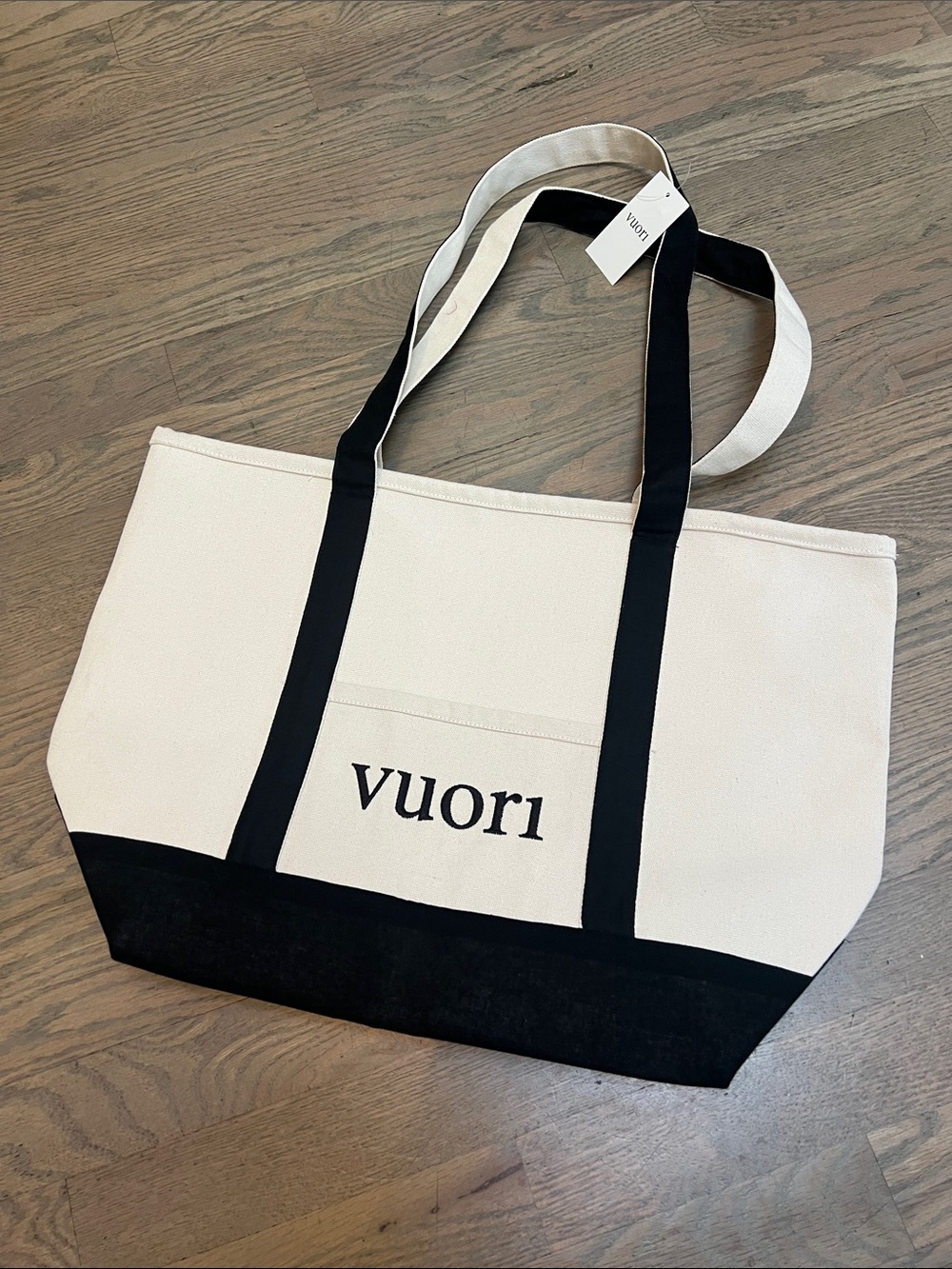 Vuori Two-Tone Canvas Tote in Cream and Black
